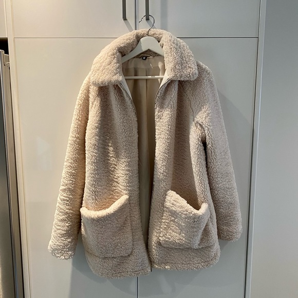 H&M Teddy Bear Coat - Picture 1 of 2